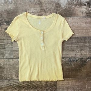 yellow short sleeve buttton top tight